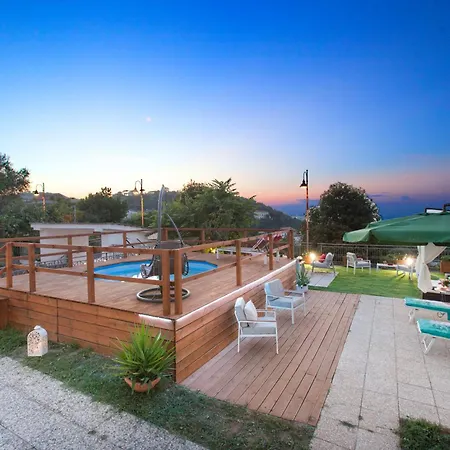 Guest house Double Luxury In Con Terrazzo Privato *
