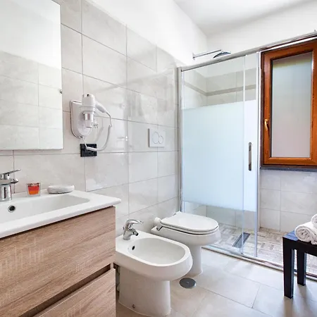 Guest house Double Luxury In Con Terrazzo Privato Massa Lubrense