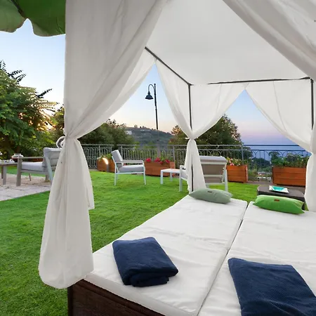 Double Luxury In Con Terrazzo Privato Affittacamere