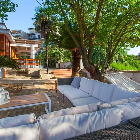 Guest house Double Luxury In Con Terrazzo Privato