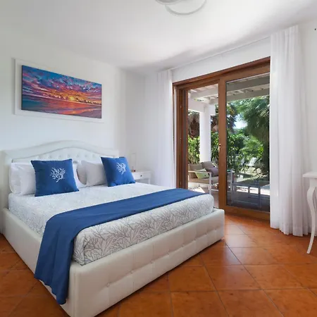 Double Luxury In Con Terrazzo Privato Guest house Massa Lubrense